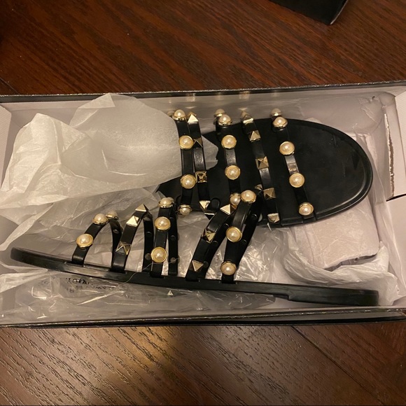 cariana jelly sandals